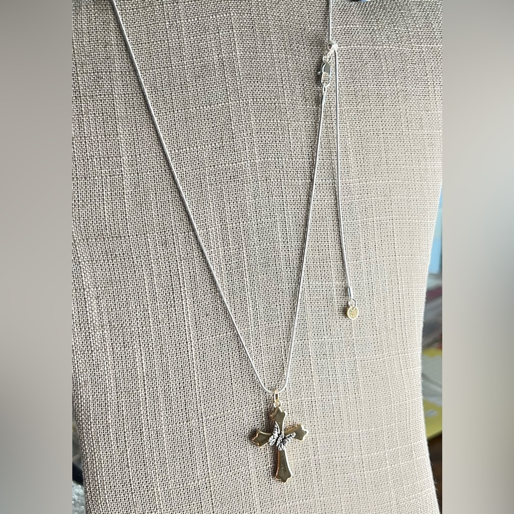 Elegant Gold and Silver Cross Pendant Necklace - Picture 5 of 5